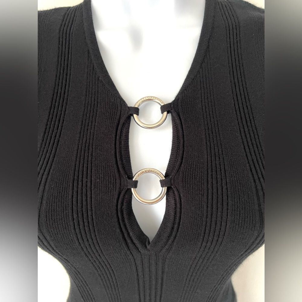 DOLCE & GABBANA Black Sleeveless Top with Ring Detail Size Small - Picture 6 of 9